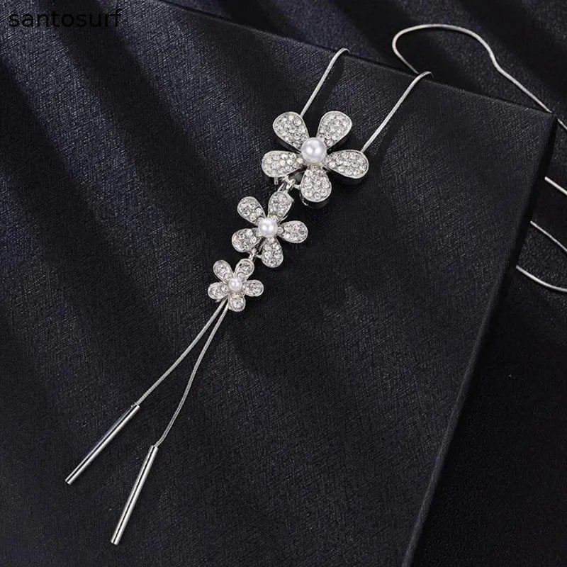 Sparkling Daisy Necklace