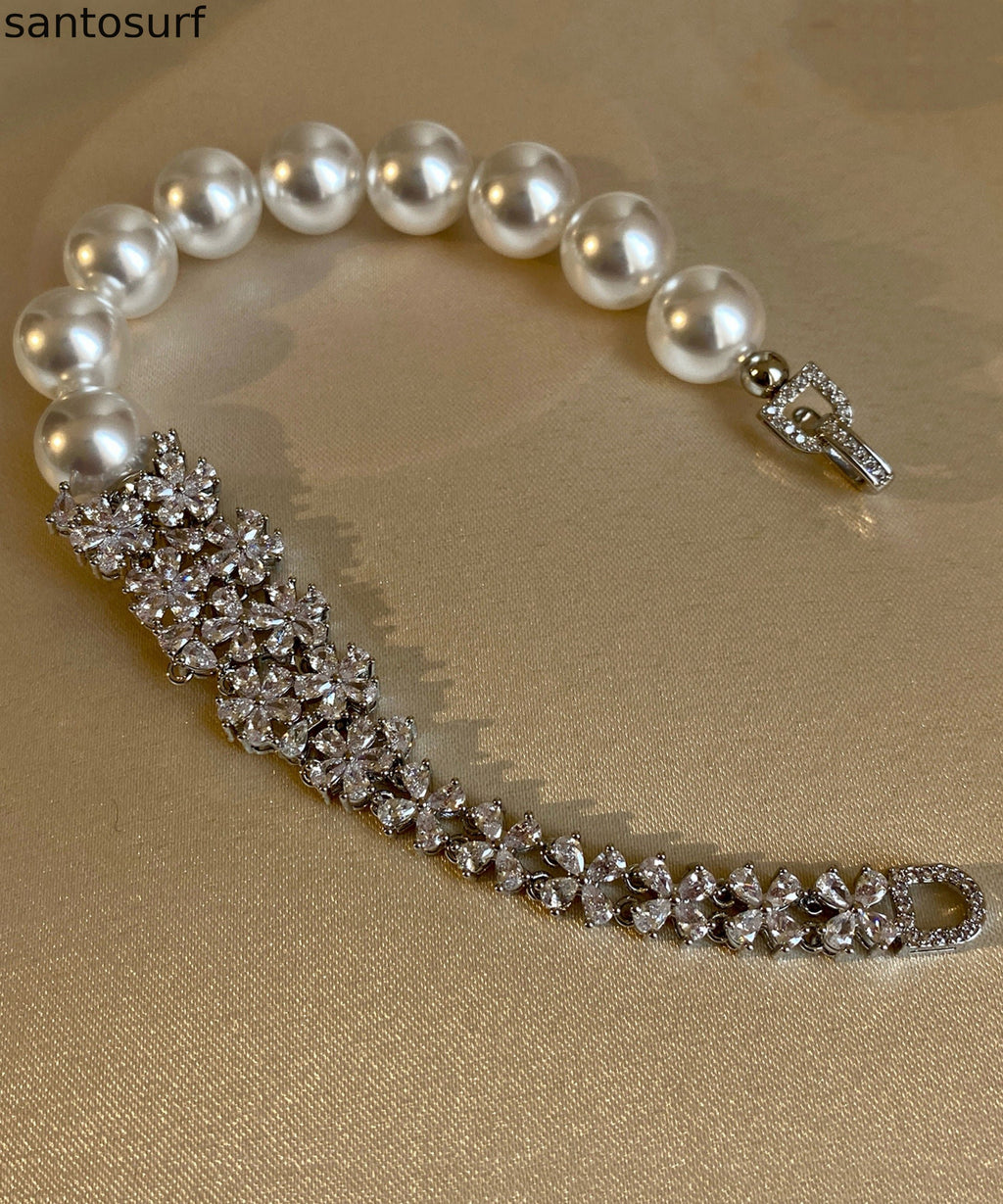 Classic Silver Blossoms Zircon Pearl Bracelet