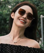 DIY White Large Frame Street Shooting Internet Celebrity Plain Face Sunglasses